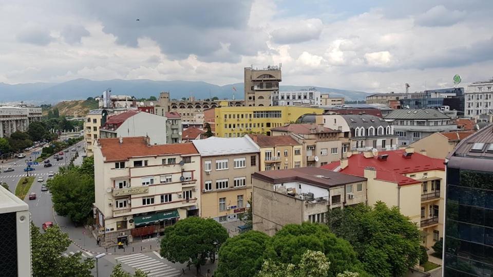 Central View Apartment Skopje Exterior photo